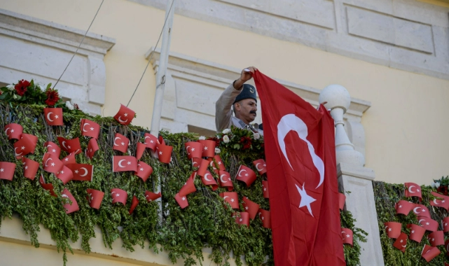 İzmir’in işgalden kurtuluşunun 102. yıl dönümü